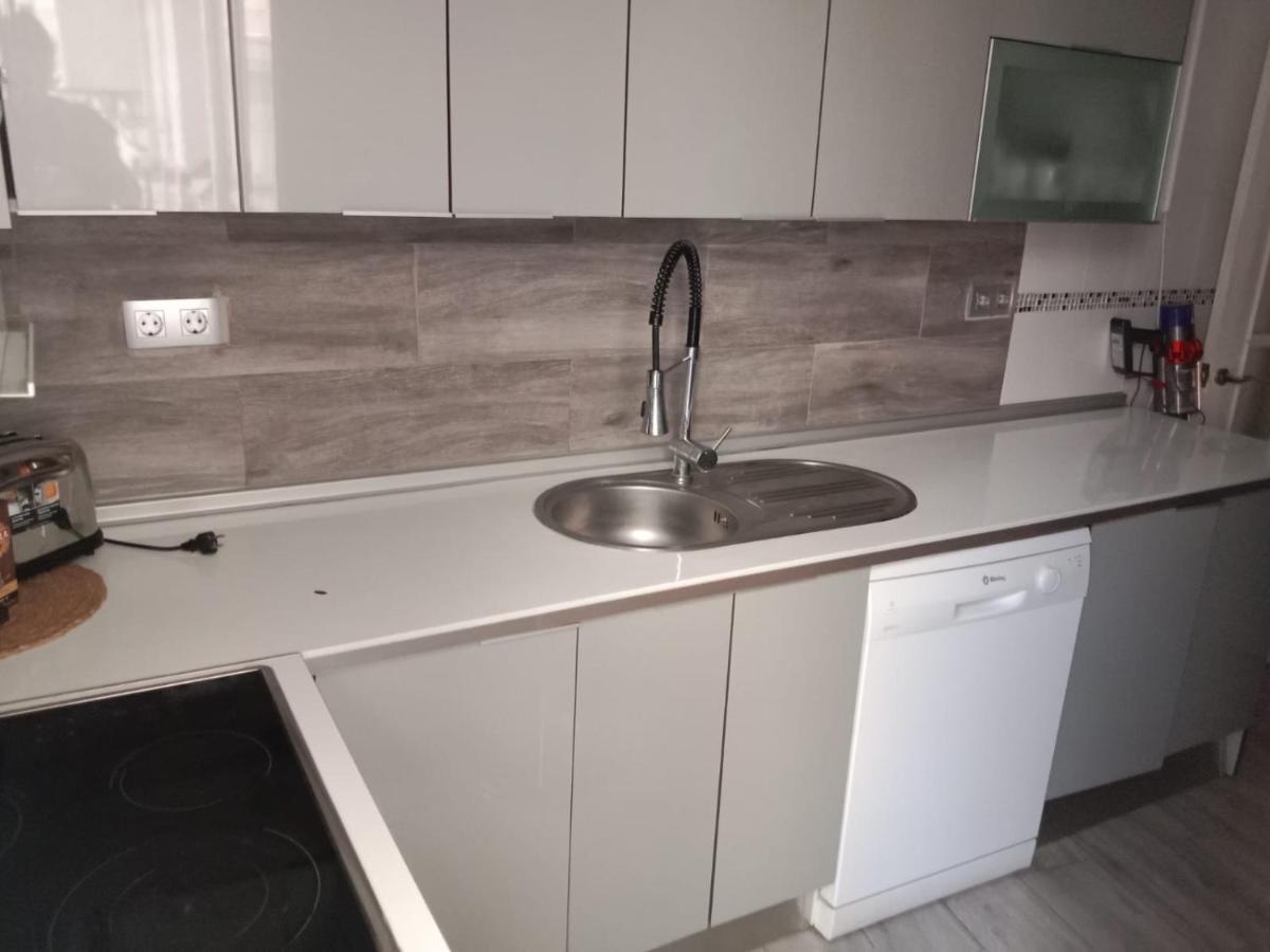 Habitacion Privada Tarragona Con Cocina Salon Y Terraza Piso Compartido Екстер'єр фото