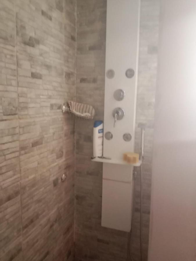 Habitacion Privada Tarragona Con Cocina Salon Y Terraza Piso Compartido Екстер'єр фото